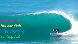 Twin fin surfing New Zealand - is keel fin fast enough for this wave?