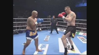 マーク・ハント　VS　セーム・シュルト