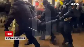 У Росії затримували людей, які виходили на антивоєнні акції