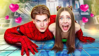 Я Влюбилась в Супергероя! Spider-Man в Реальной Жизни