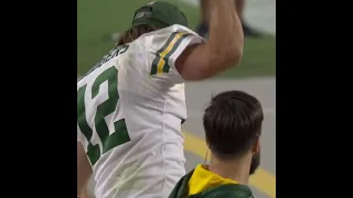 Aaron Rogers fist bump!🏈Cardinals vs Packers🏈