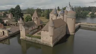 La douce FRANCE ..Part 02 - BOURGOGNE - La Clayette - Paray Le Monial - Digoine