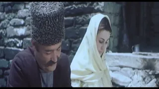 Qanlı zəmi (film, 1985).Səni sabah toya cağırıram.Qısa fraqment