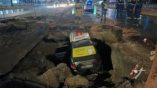 25.12.2023г - «Упал в коммунальную яму». Водитель такси погиб в результате ДТП в Кургане.