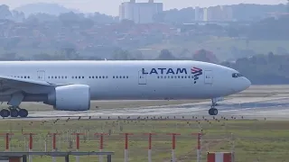 DECOLAGEM DO BOEING 777-300ER DA  LATAM DE GUARULHOS