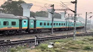 Ahmedabad Patna Hamsfar Express को यहां से रवाना करने के लिए तैयार किया जा रहा है #railway #video