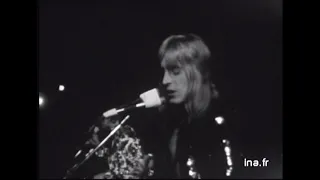 David Bowie - Suffragette City (1972 French TV)