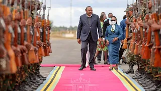 PRESIDENT UHURU ARRIVES IN ARUSHA, TANZANIA TO ATTEND EAC HEADS OF STATE SUMMIT!!