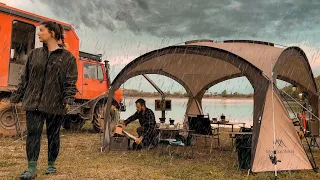 RAIN CAMP IN A FOREST FULL OF COYOTES