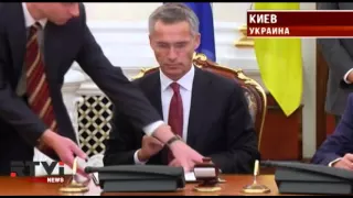 Генсек НАТО призвал Россию вывести войска из Украины