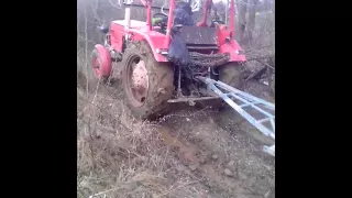 Zetor 2511 in mud 4