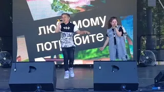 Егор Ермалаев, Алина Сансызбай в парке Сокольники из проект голос дети #голосдети