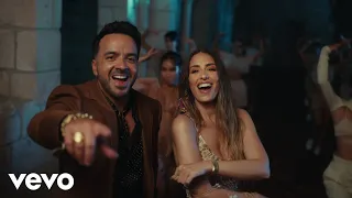 Hiba Tawaji and Luis Fonsi - Que Sera Sera (Law Nebka Sawa) (Official Music Video)