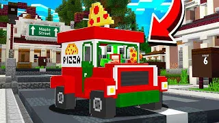 DELIVERING PIZZA IN MINECRAFT! WORKING AT PIZZA PLACE!