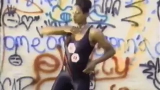 MC Hammer - Pump It Up (Video)