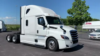 2020 Freightliner Cascadia 126 - Selectrucks of Cleveland #4697