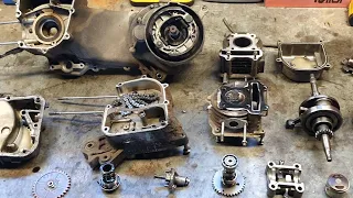 The dirtiest engine I've ever seen #1 | Scooter engine disassembling (GY6, 139QMB)