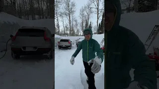 Honda snowblower vs huge driveway and heavy snow (for our location!). 700 inches so far this winter!
