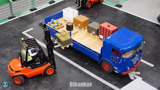 HARD WORKING RC CONSTRUCTION VEHICLES - LINDE FORKLIFT TRUCK H50 AMAZING RC MODEL AT WORK SCALE 1:16