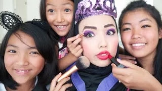 Sisters do my Makeup (Evil Queen)