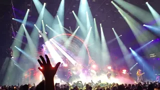 Scorpions encore No One Like You + Rock You Like A Hurricane live at Allstate Arena Rosemont 2022