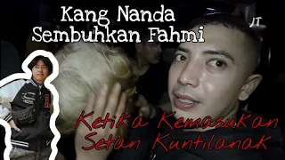 Kang Nanda sembuhkan Fahmi yang kemasukan Setan Kuntilanak yang berada diManekin