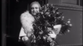 Pola Negri returns to USA (1931)