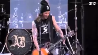 Alter Bridge: "Rise Today" Live at Pink Pop 2011