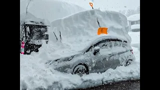 Рекордный снегопад обрушился на Японию Record snowfall hits Japan