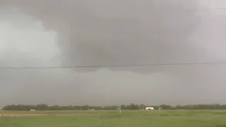 QLCS tornado outbreak in the St Louis metropolitan area