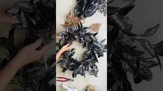 Easy DIY Halloween Wreath 🖤🍂