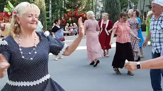 🌟ОЙ БІДА,А Я 😊БАБА МОЛОДА.👍🌹💃💃💃