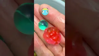 Jumbo Orbeez vs regular water beads!😜 #fidgetfun