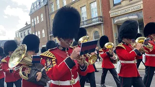 Band of the Scots Guards - Changing the Guard in Windsor