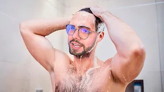 nunca tome banho assim........ **Shower Simulator**