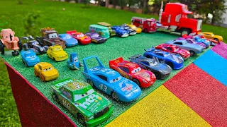 Disney Pixar Cars Fall Into The Water Lightning McQueen Sally Sheriff Mater Ramon Fillmore Sarge Red