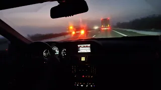 Chill (ASMR) POV - Mercedes-Benz W212 - Highway Chill Drive at -10°C and Fog (4K)