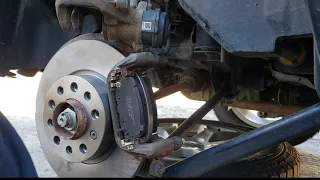 Rear brake replacement how to / Jeep Renegade