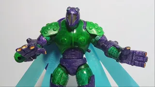 Toybiz Spider-Man Classics: Buzzing Beetle - A Chewy Mew Review!