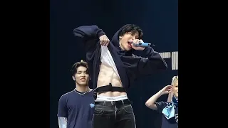 member's reaction to see junghwan abs😳🔥 #junghwan #asahi #jeongwoo #haruto #treasure