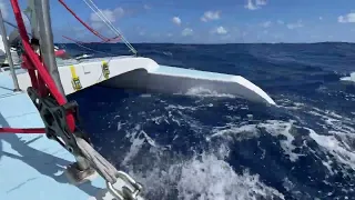 Sailing across the Pacific Ocean - Day 20