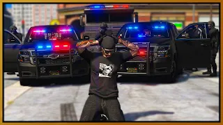 GTA 5 Roleplay - INSANE 10 man SWAT raid me | RedlineRP