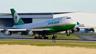 THE MIGHTY BOEING 747 - Landing Compilation