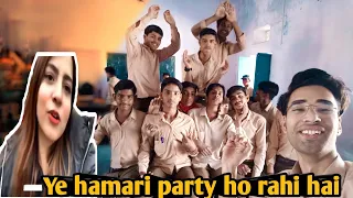 Ye Ham hai, Ye hamari class hai |Ye Hamari pawri ho rahi hai| School life Meme|