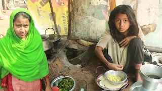 Poor Family Cooking Fresh Vegetables | Poverty In Bangladesh | Living In The Slums