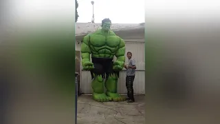 Hulk golpea a muchacho   😮  😂