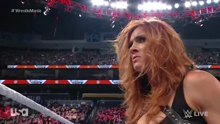 Bianca Belair Cuts Some Of Becky Lynch's Hair