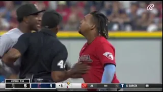 "DOWN GOES ANDERSON!" Tom Hamilton Radio Call of Anderson/Ramirez MLB BRAWL v. White Sox #mlb