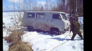 Бешенная буханка. Лютый водитель. Седаново выезд со льда. Вот это прыжок.