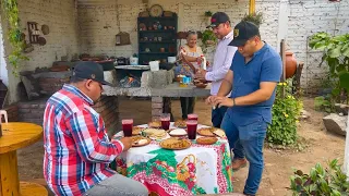 AGUA FRESCA PARA ACOMPAÑAR EL CHICHARRON, ADIOS CALOR || AY NOMAS